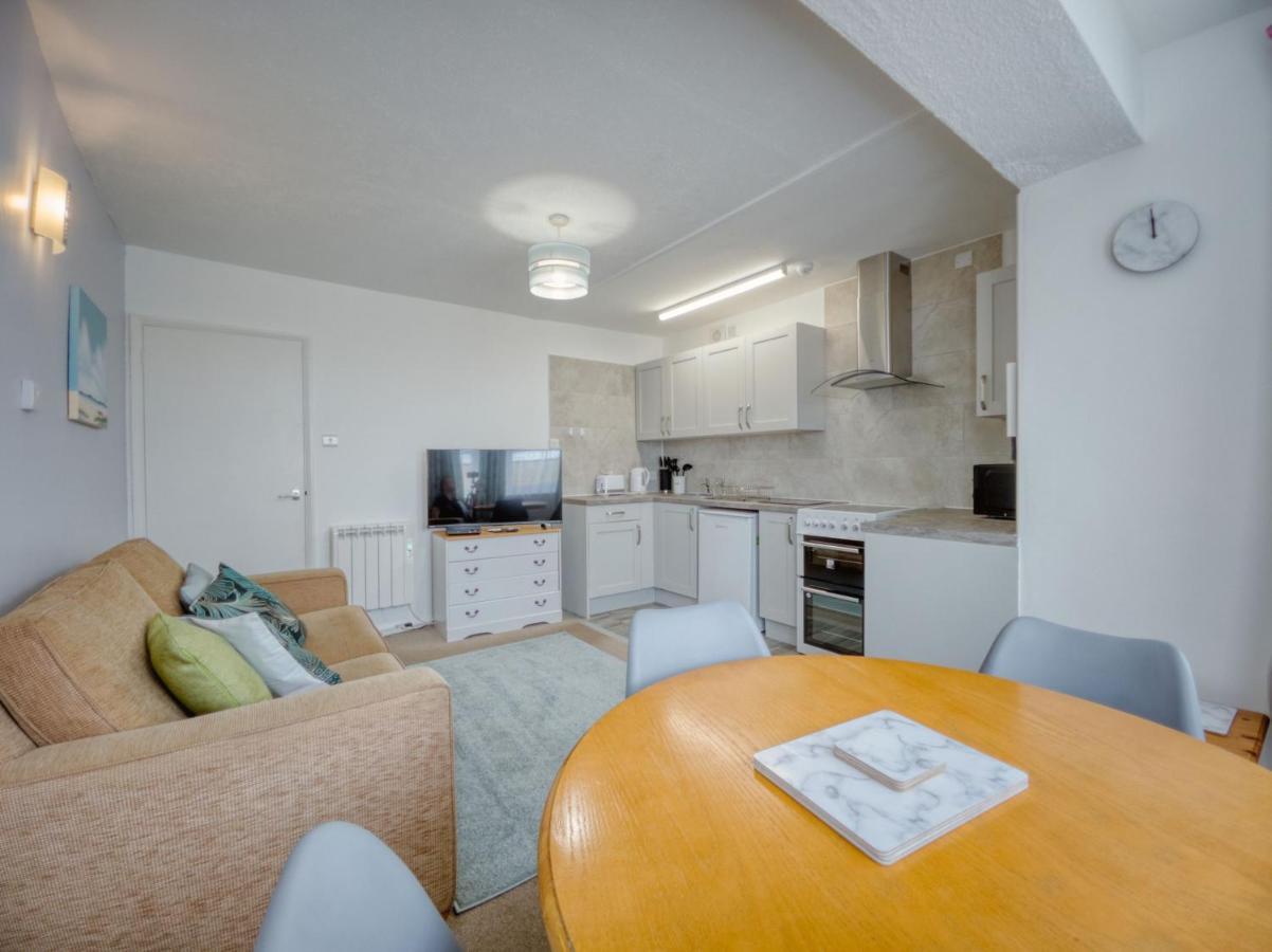 Apartment 7 - 1 Bedroom Sea Front Location - Step Free Access From Rear - Free Parking Paignton Exteriör bild
